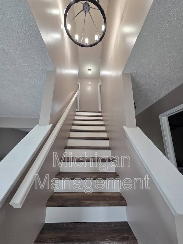 House for rent at 684 Glenlivet St, Howell, MI 48843
