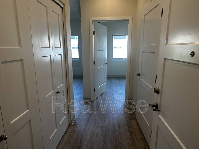 Apartment for rent at 1935 Table Rock Rd #6, Medford, OR 97501