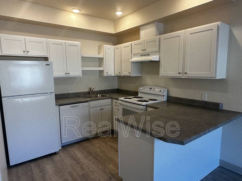 Apartment for rent at 1935 Table Rock Rd #6, Medford, OR 97501