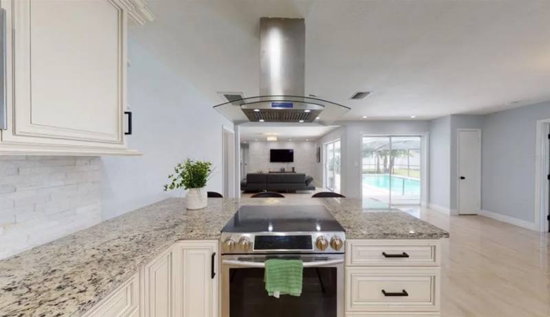 House for rent at 2558 E Rosery Rd, Largo, FL 33771