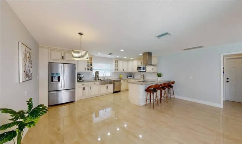 House for rent at 2558 E Rosery Rd, Largo, FL 33771