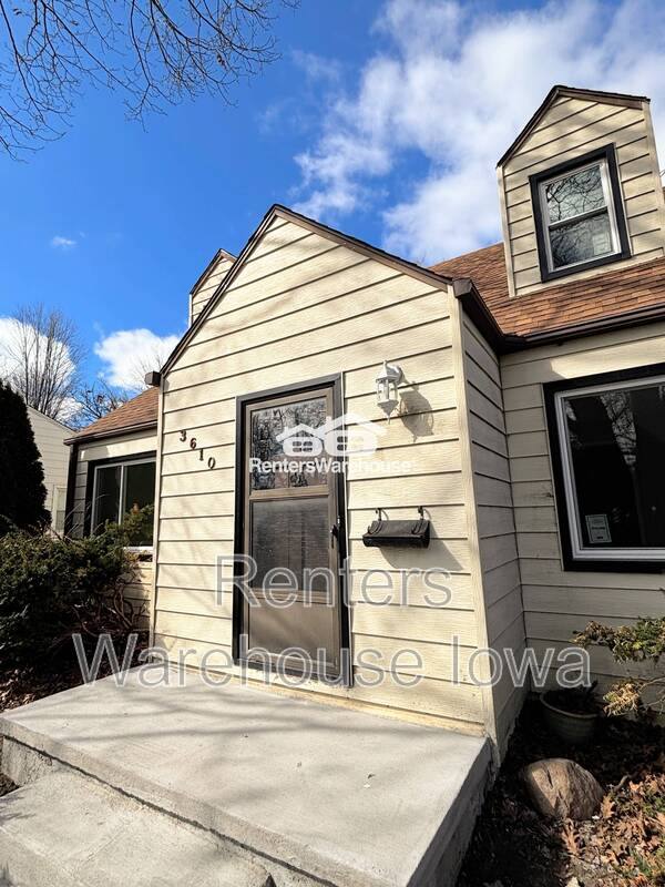 House for rent at 3610 64th St, Urbandale, IA 50322