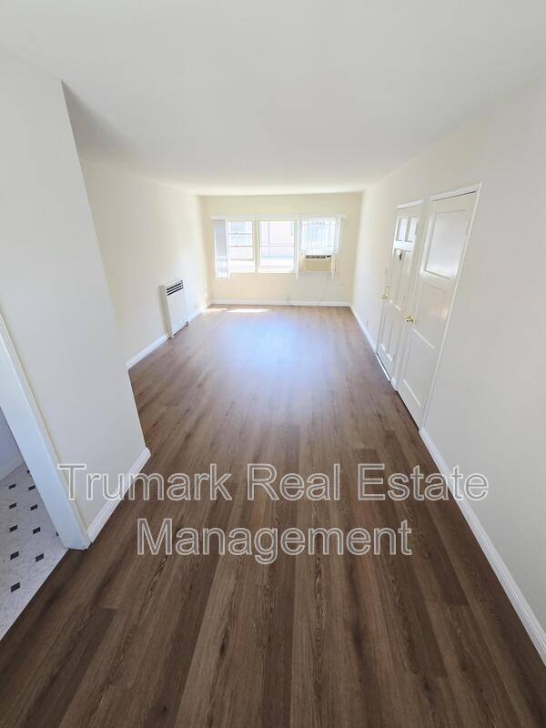 Apartment for rent at 919 N Glendale Ave #12, Glendale, CA 91206
