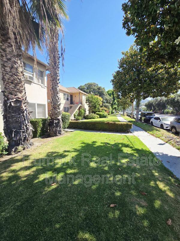 Apartment for rent at 919 N Glendale Ave #12, Glendale, CA 91206