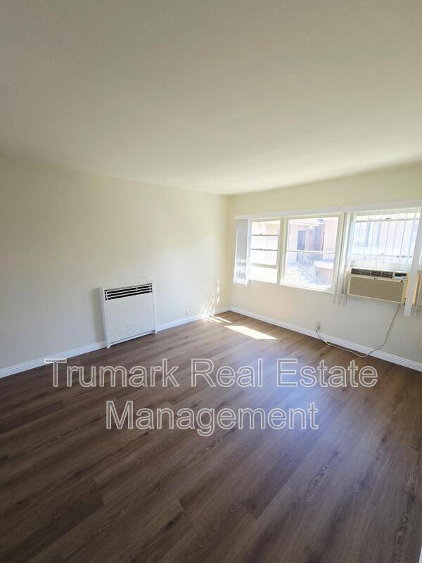 Apartment for rent at 919 N Glendale Ave #12, Glendale, CA 91206