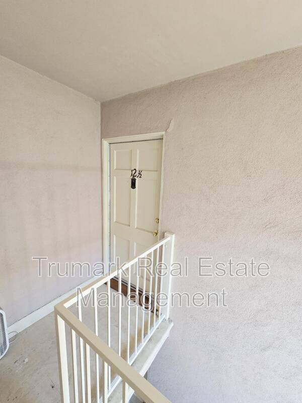 Apartment for rent at 919 N Glendale Ave #12, Glendale, CA 91206