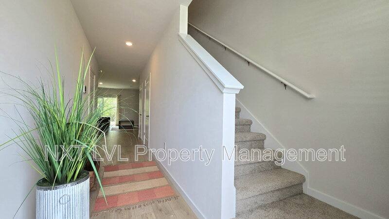 Townhouse for rent at 8369 Everly Preserve Dr, Lehigh Acres, FL 33971