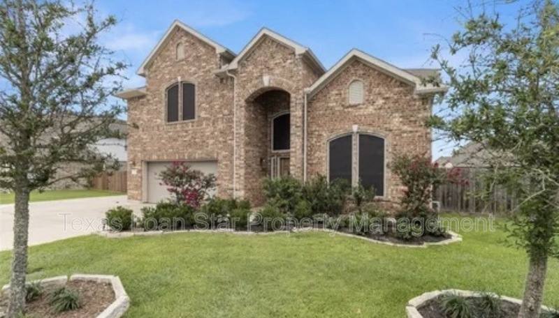 House for rent at 9518 Franklin Dr, Baytown, TX 77523