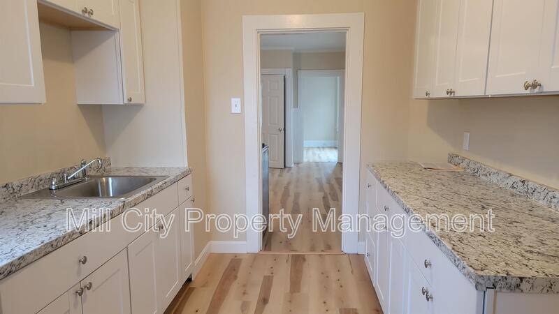 Apartment for rent at 414 Cedar St Middle, Manchester, NH 03103