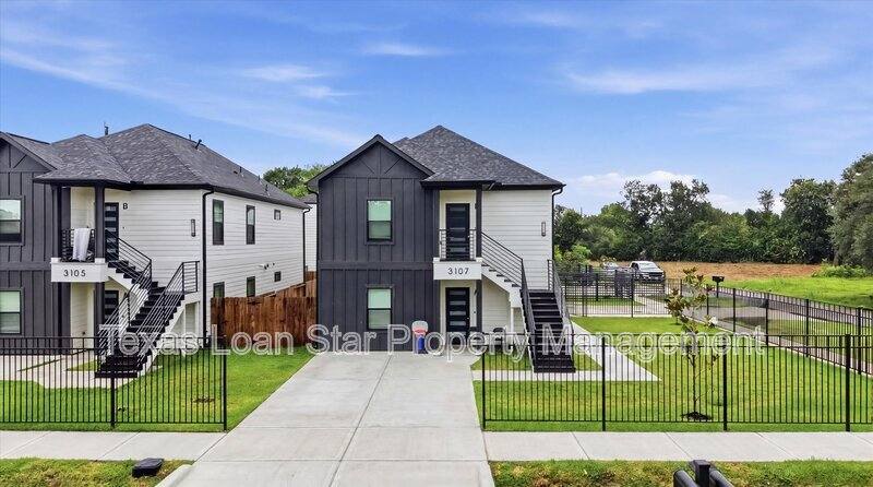 Apartment for rent at 3107 Grassmere St #B, Houston, TX 77051