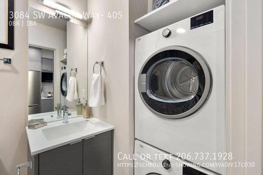 Apartment for rent at 3084 SW Avalon Way #405, Seattle, WA 98126