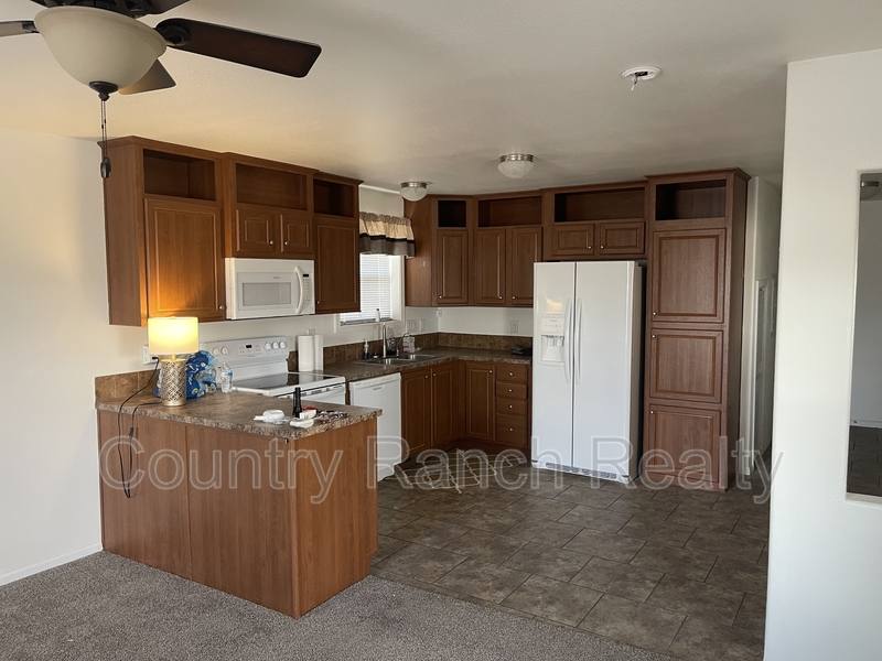 House for rent at 2288 Kaibab Dr, Bullhead City, AZ 86442