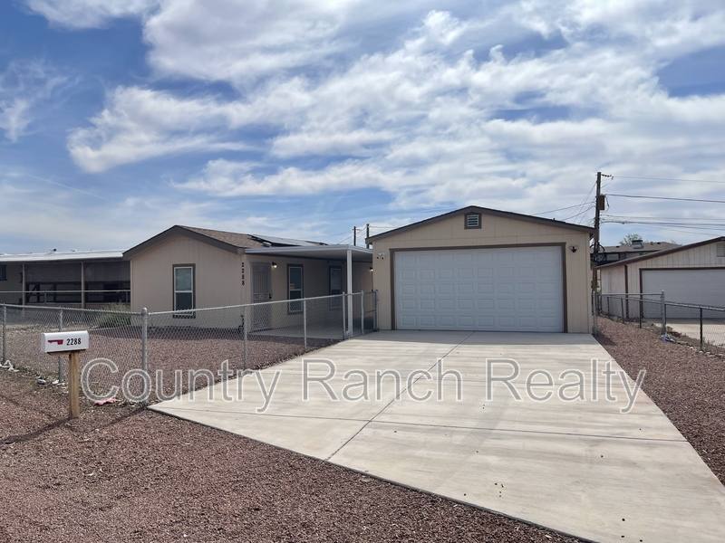 House for rent at 2288 Kaibab Dr, Bullhead City, AZ 86442