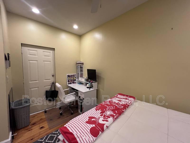 Apartment for rent at 1 Centre St Terrace #8UNIT 8, Roxbury, MA 02119