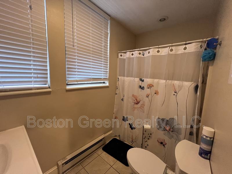 Apartment for rent at 1 Centre St Terrace #8UNIT 8, Roxbury, MA 02119