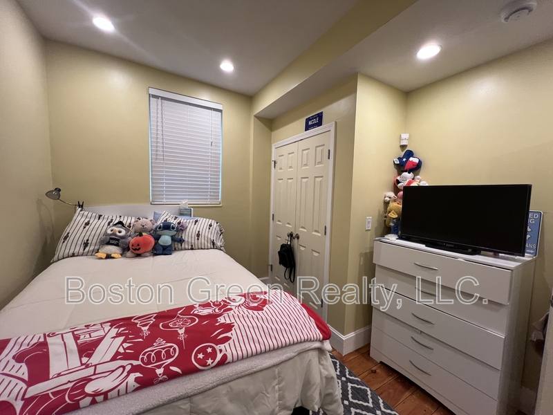 Apartment for rent at 1 Centre St Terrace #8UNIT 8, Roxbury, MA 02119