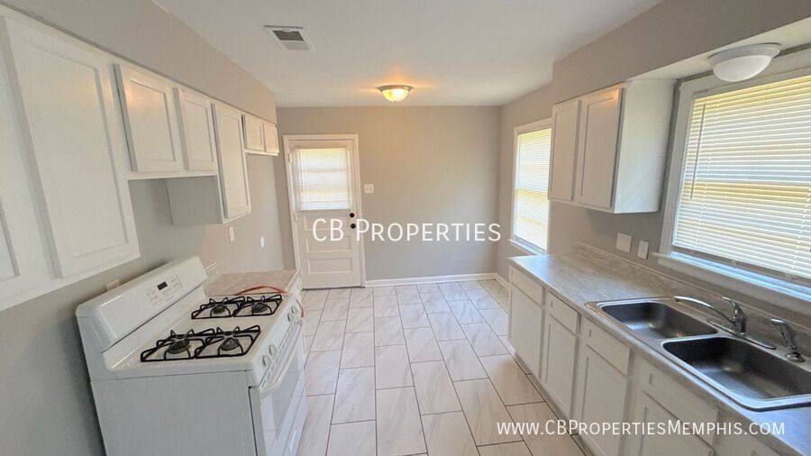 House for rent at 1570 Jay Cove, Memphis, TN 38127