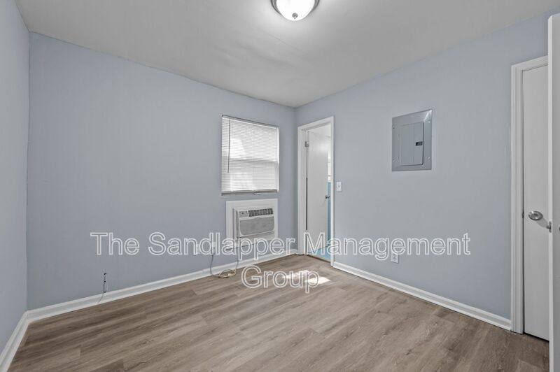 Apartment for rent at 1215 Mosstree Rd #12, North Charleston, SC 29405