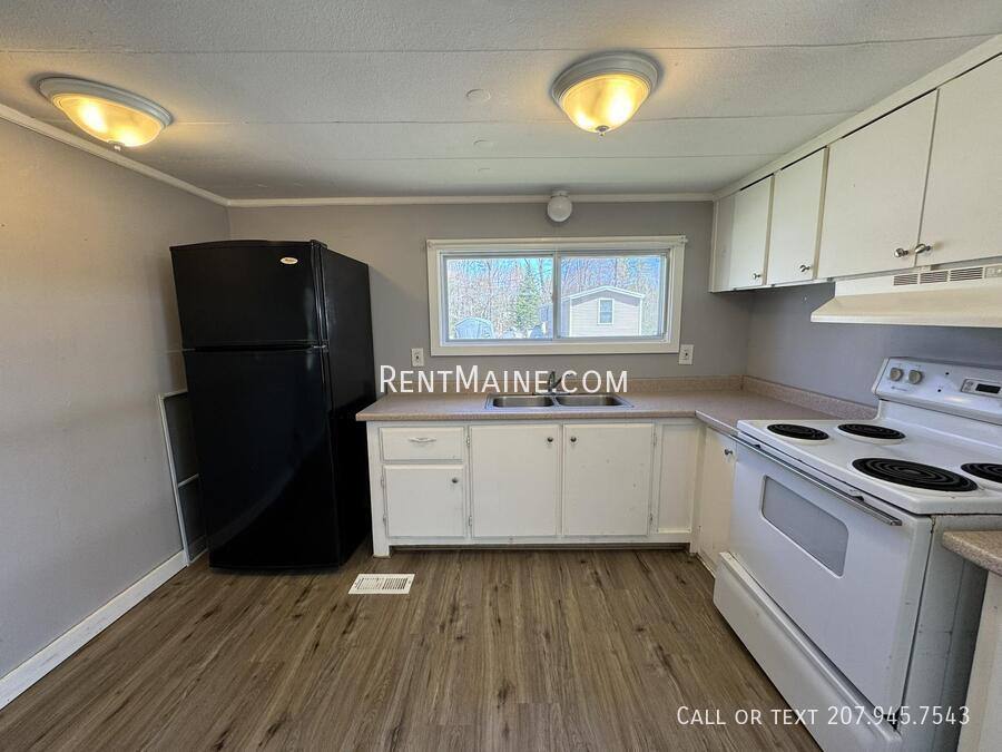 Apartment for rent at 24 Park Dr, Canaan, ME 04924