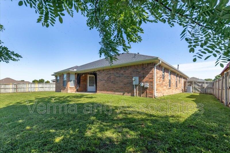 House for rent at 2409 SW 17th St, Bentonville, AR 72712