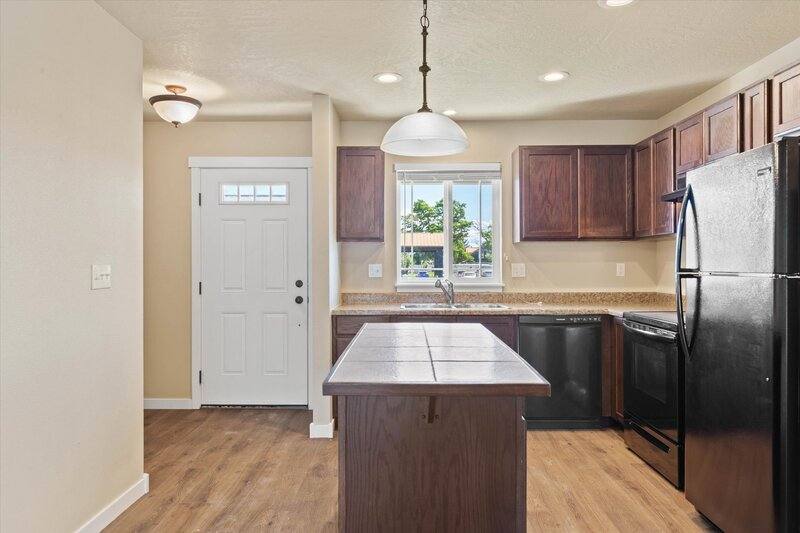 Townhouse for rent at 1669 E Horsehaven Ave #1, Post Falls, ID 83854