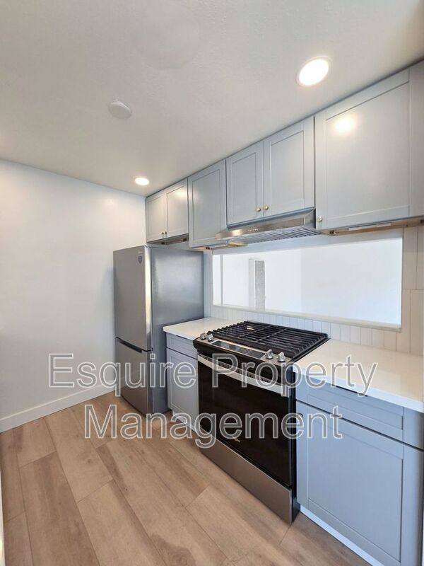 Apartment for rent at 751 W Channel Island Blvd #6, Oxnard, CA 93033