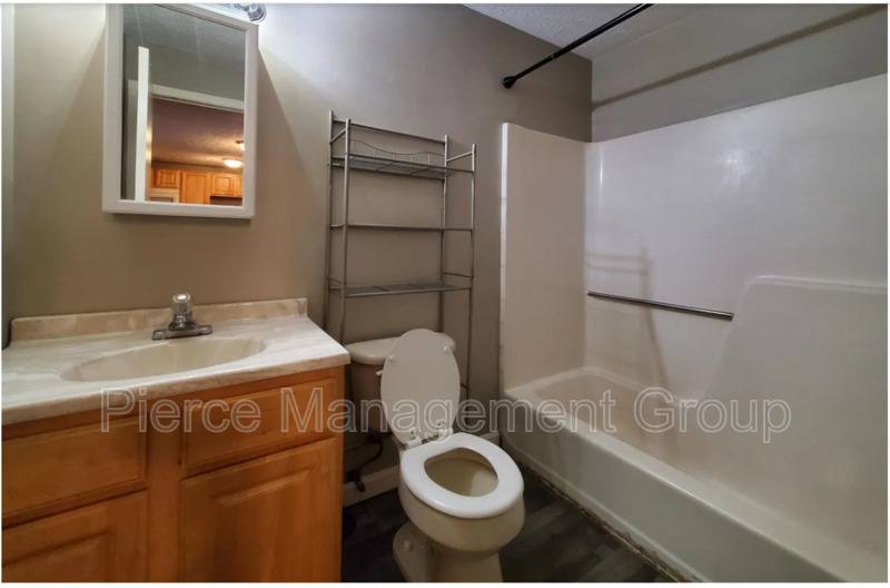 25 Log St #2C, Manchester, NH 03104 - Condo for Rent - Image 7