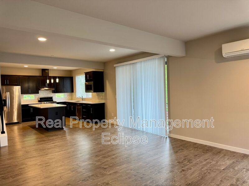 Apartment for rent at 729 112th St SW #B3, Everett, WA 98204