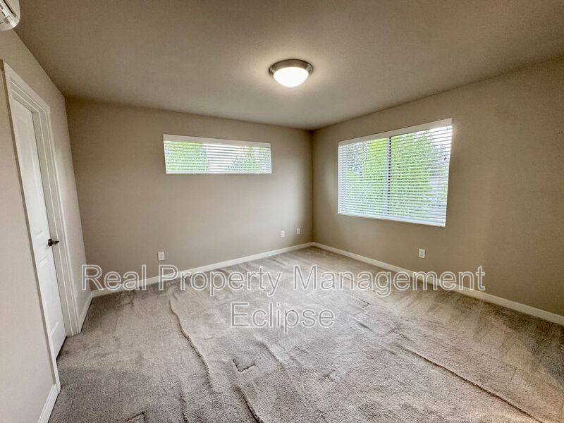 Apartment for rent at 729 112th St SW #B3, Everett, WA 98204