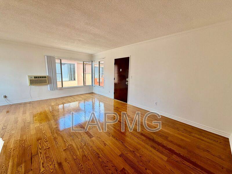 Apartment for rent at 5612 Harold Way #11, Los Angeles, CA 90028