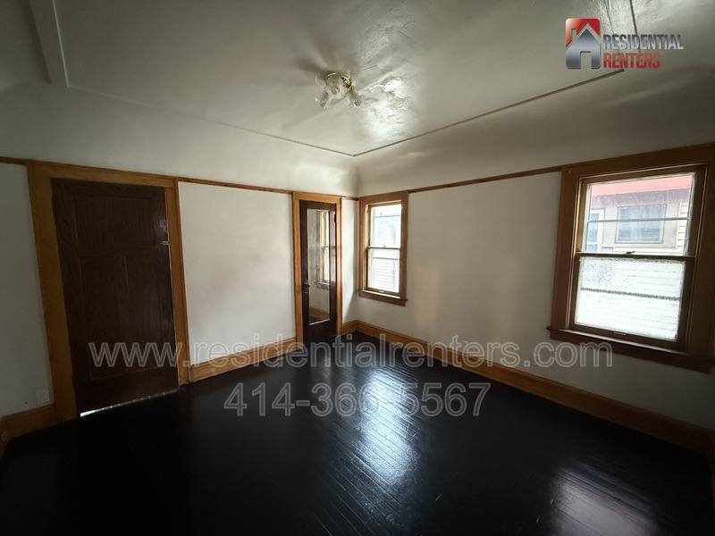 Apartment for rent at 3908 N 6th St, Milwaukee, WI 53212