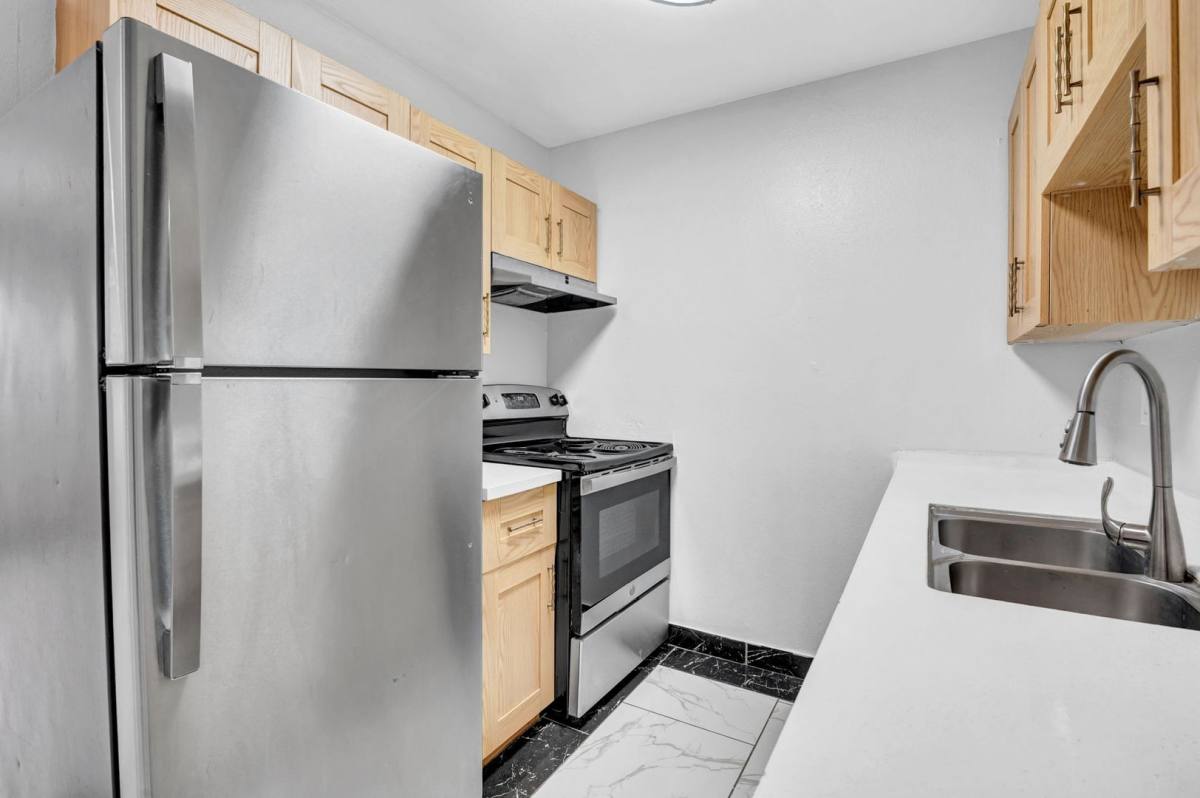 Apartment for rent at 1225 N 40th St, Phoenix, AZ 85008