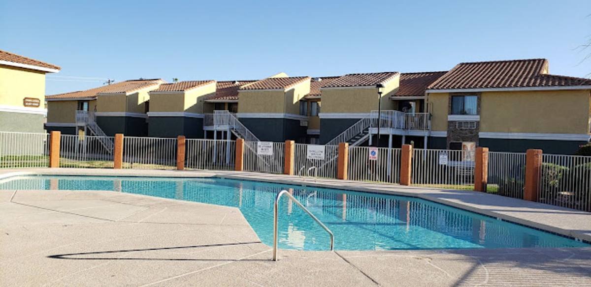 Apartment for rent at 1225 N 40th St, Phoenix, AZ 85008