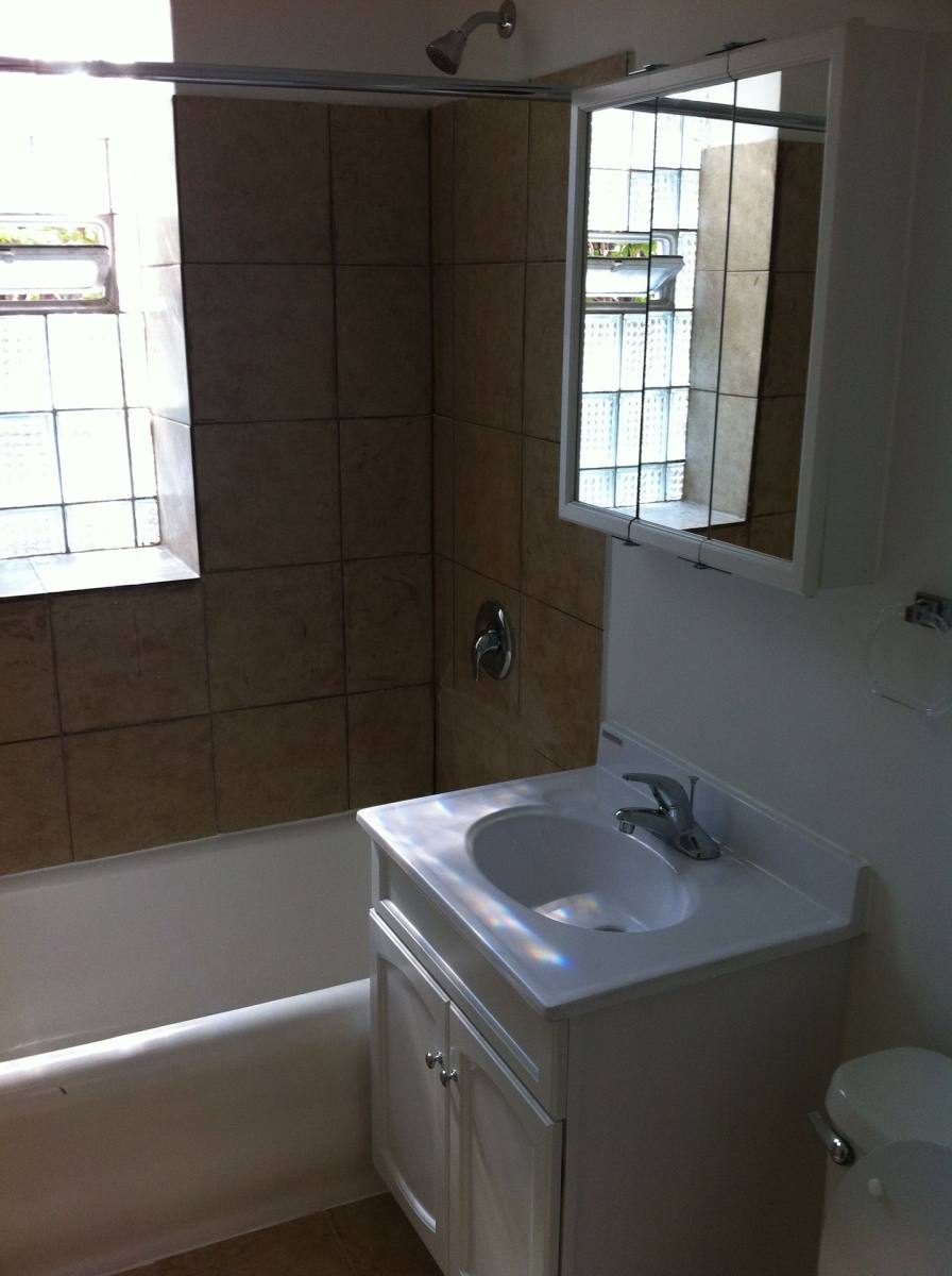 Apartment for rent at 6700 S Indiana, Chicago, IL 60637