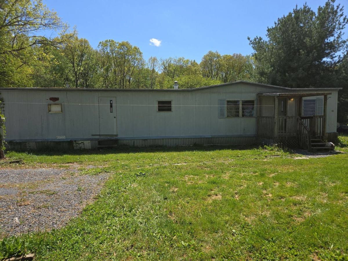 House for rent at 6446 Duffield Rd, Chambersburg, PA 17202