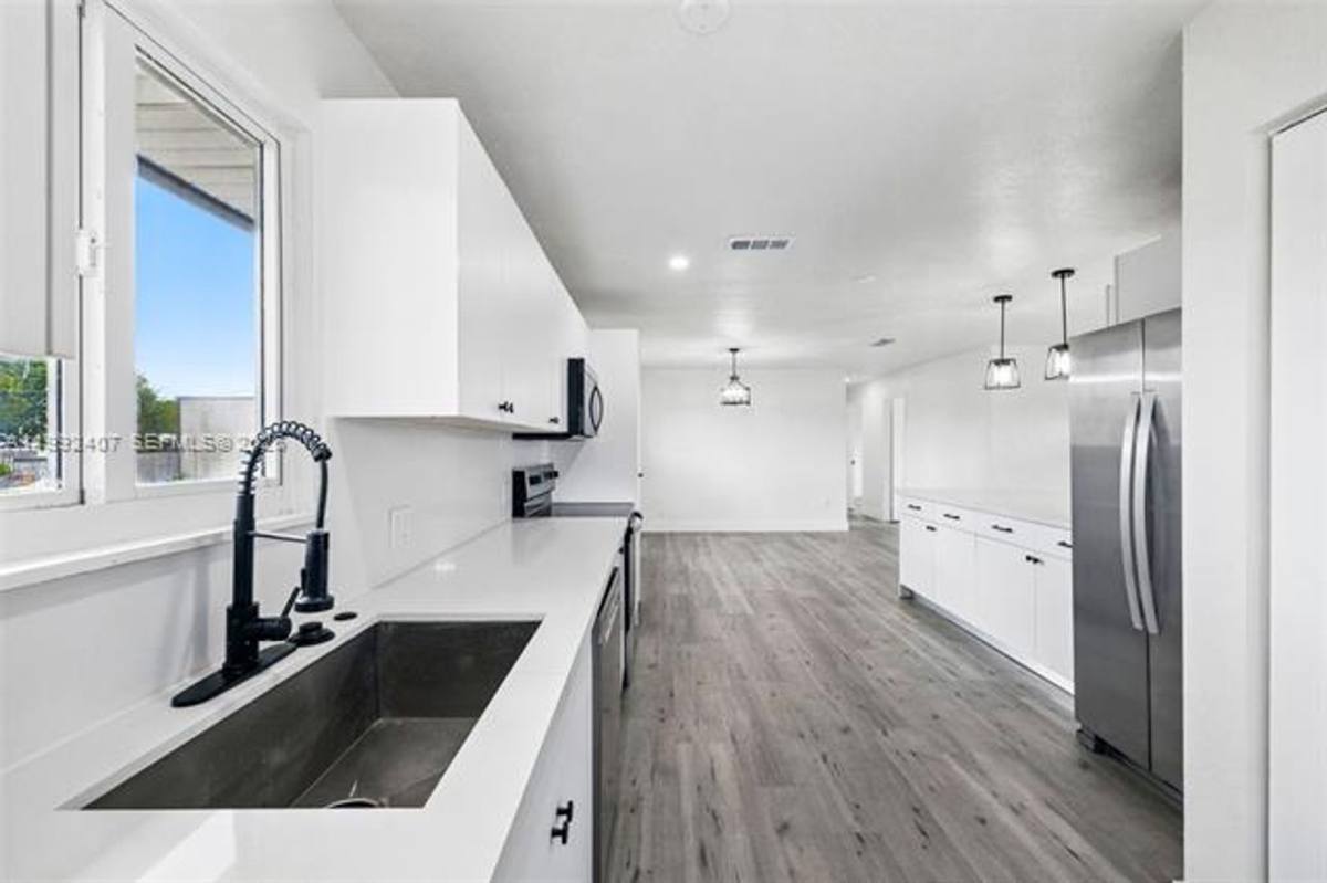 House for rent at 1867 NW 8th Ave, Homestead, FL 33030