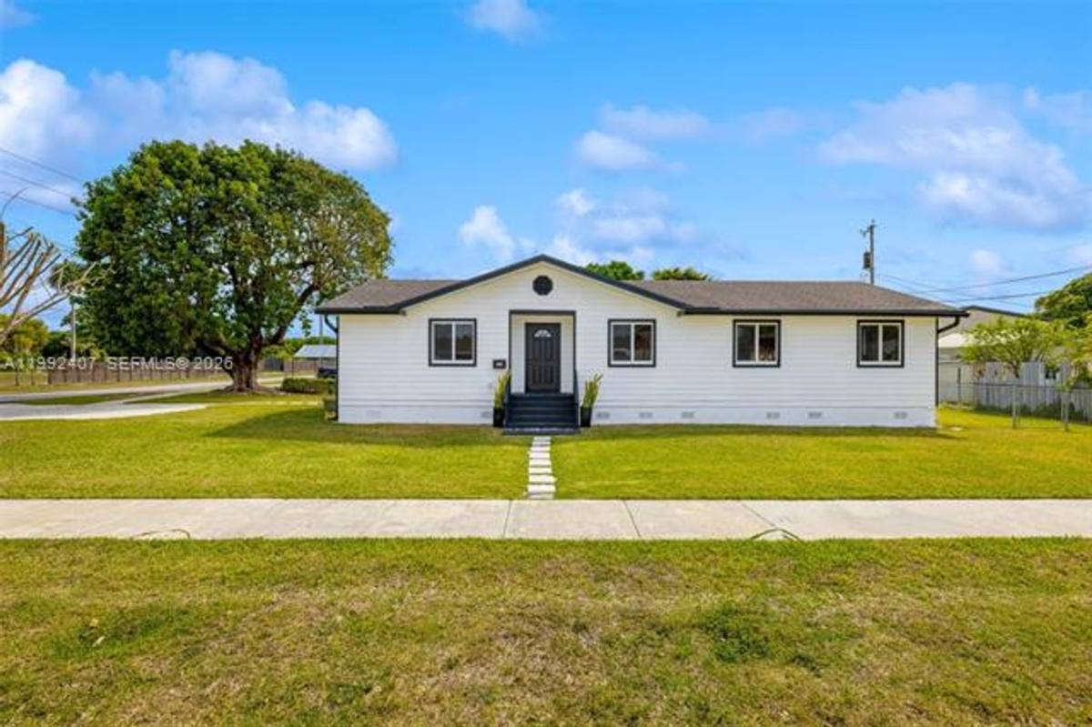 House for rent at 1867 NW 8th Ave, Homestead, FL 33030