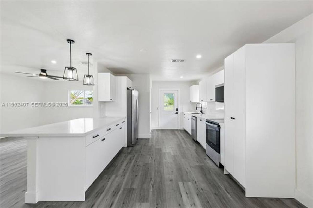 House for rent at 1867 NW 8th Ave, Homestead, FL 33030
