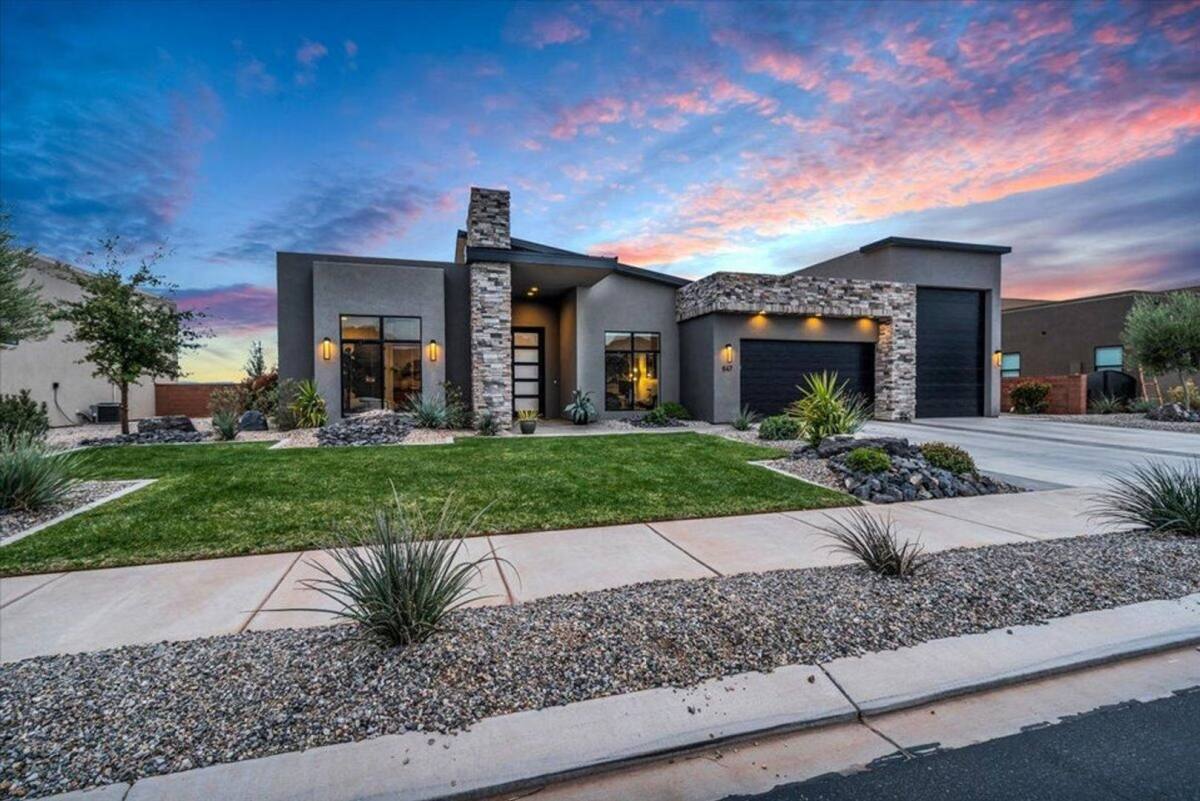 House for rent at 647 W 280 S, Ivins, UT 84738