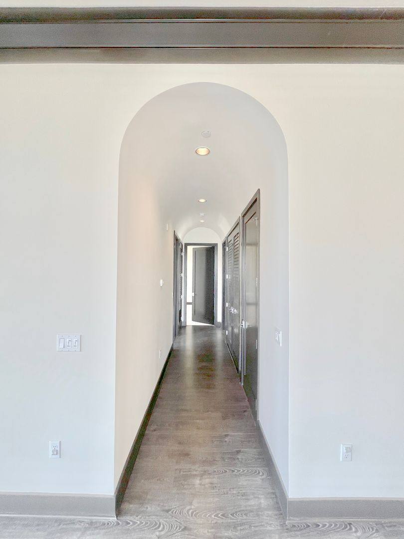Apartment for rent at 1110 Glenville Dr, Los Angeles, CA 90035