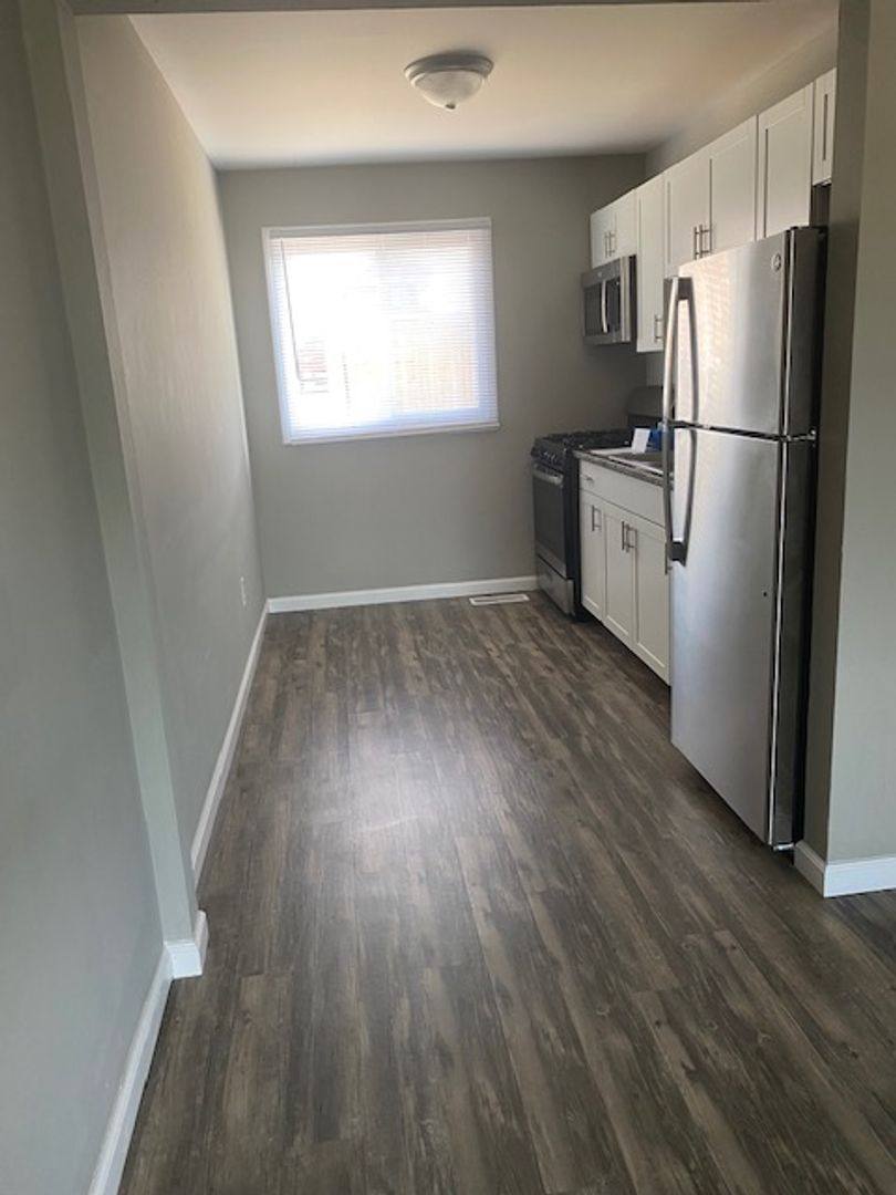 Townhouse for rent at 201 Bedford Dr #E-203, Warrenton, MO 63383