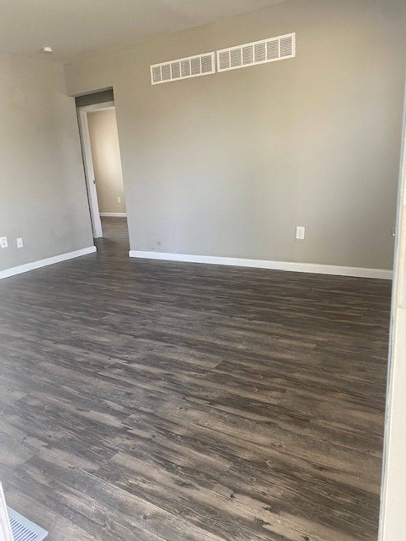 Townhouse for rent at 201 Bedford Dr #E-203, Warrenton, MO 63383