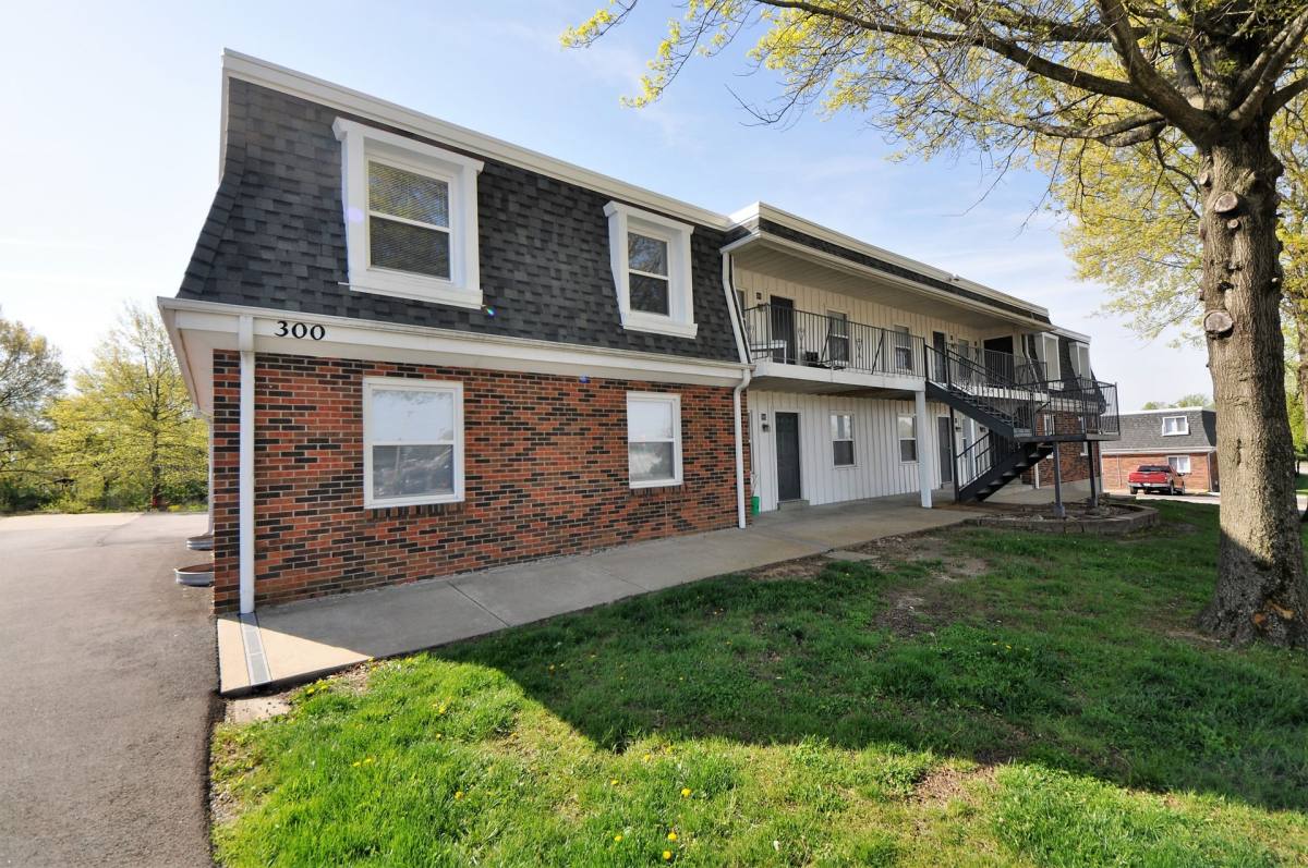 Townhouse for rent at 201 Bedford Dr #E-203, Warrenton, MO 63383