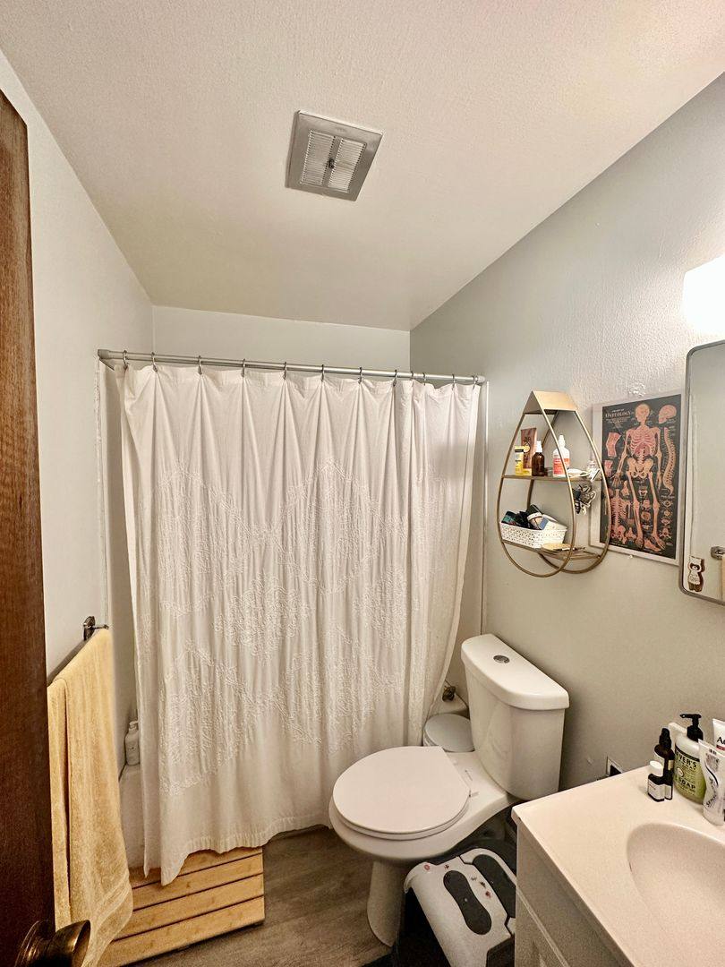 Apartment for rent at 745 F St, Davis, CA 95616