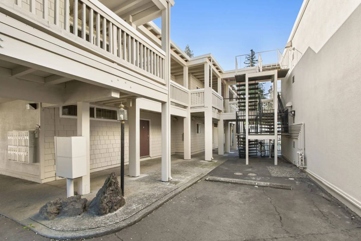 Apartment for rent at 745 F St, Davis, CA 95616
