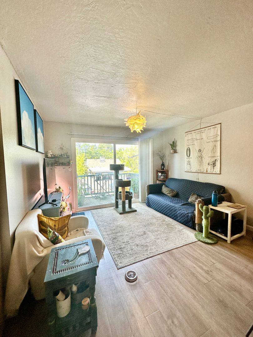 Apartment for rent at 745 F St, Davis, CA 95616