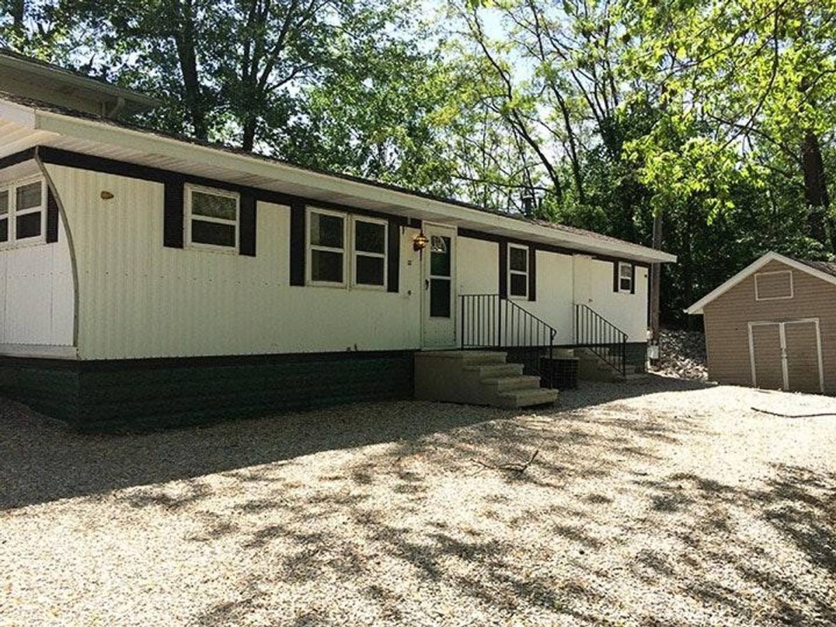1339 N County, Mascoutah, IL 62258