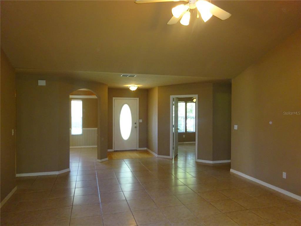 Apartment for rent at 11934 NW 10th Rd, Gainesville, FL 32606
