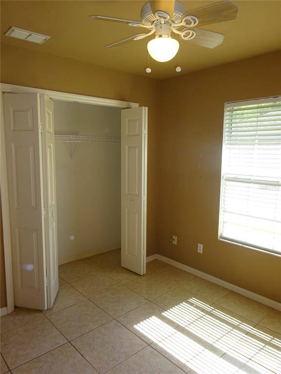 Apartment for rent at 11934 NW 10th Rd, Gainesville, FL 32606