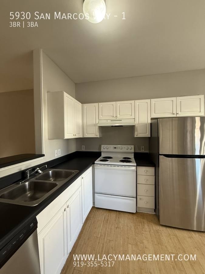 Townhouse for rent at 5930 San Marcos Way #1, Raleigh, NC 27616